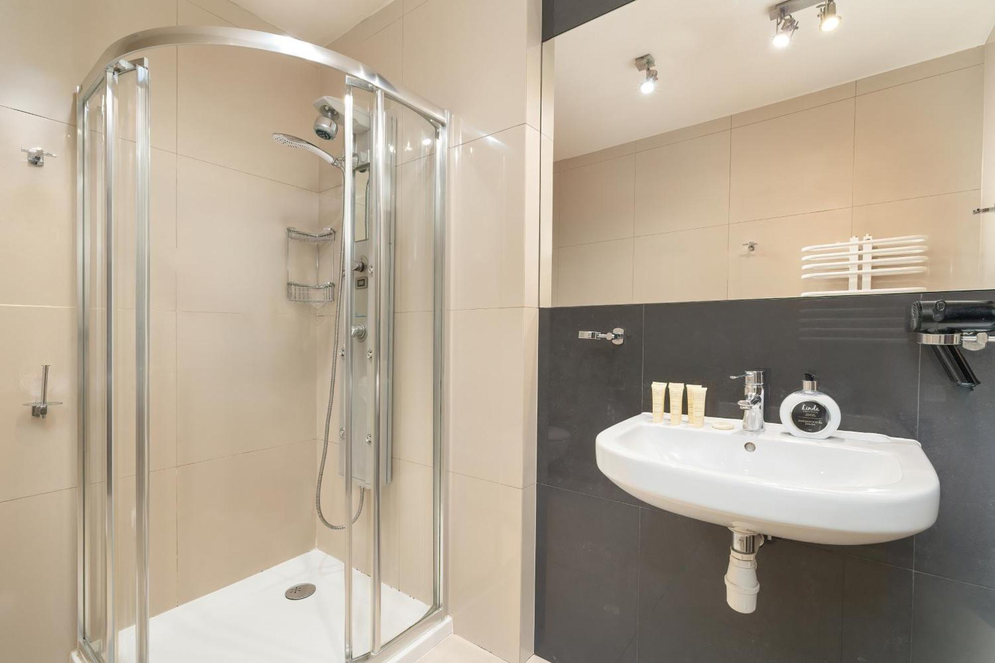 Przestronne Apartamenty W Zakopanem Z Trzema Sypialniami I Parkingiem By Noclegi Renters Ngoại thất bức ảnh