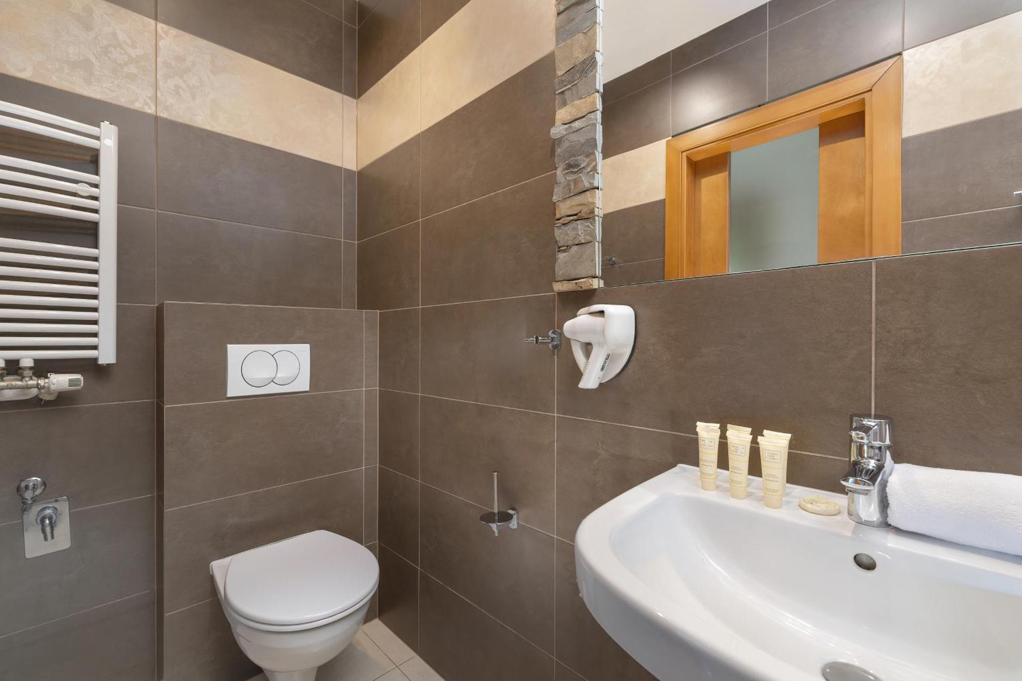 Przestronne Apartamenty W Zakopanem Z Trzema Sypialniami I Parkingiem By Noclegi Renters Ngoại thất bức ảnh