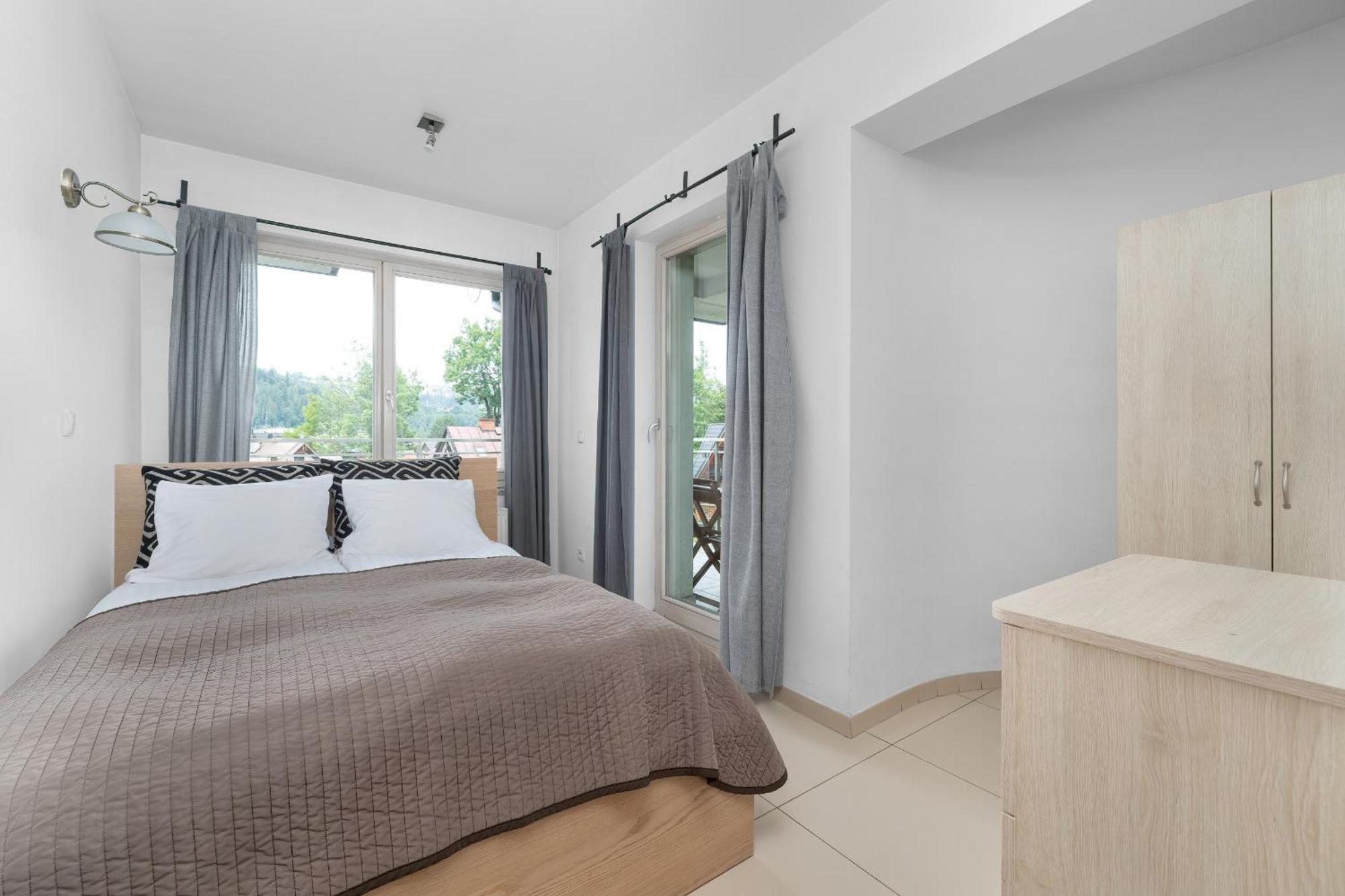Przestronne Apartamenty W Zakopanem Z Trzema Sypialniami I Parkingiem By Noclegi Renters Ngoại thất bức ảnh